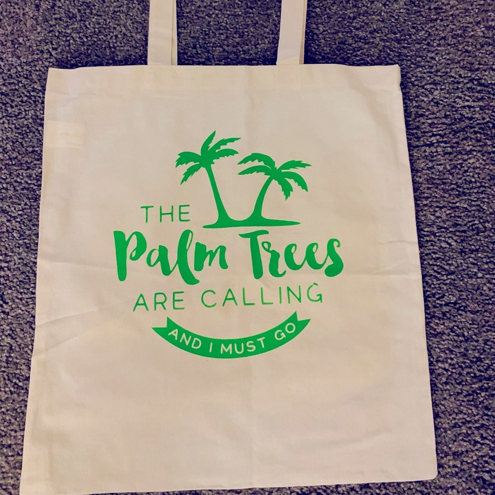Palm trees are calling tote NWT